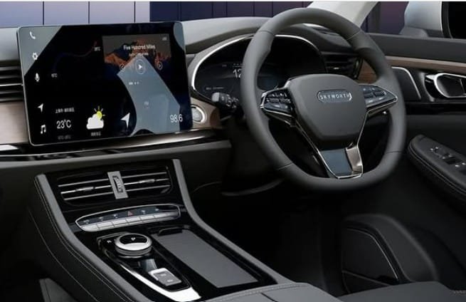 mobil listrik polytron