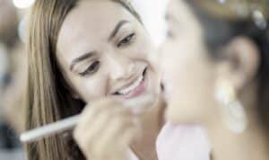 make-up-artist-2361921_1280